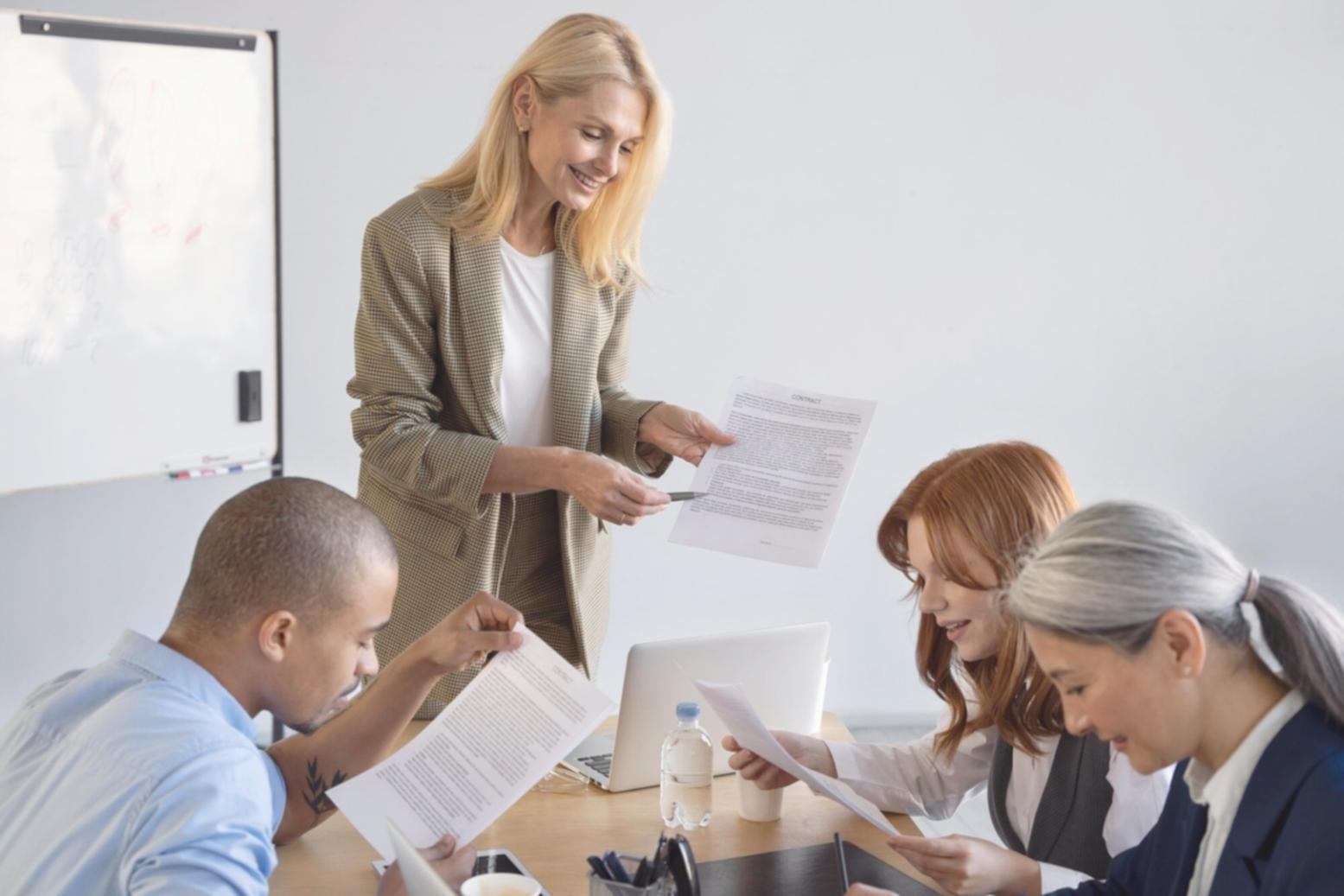 Session de formation en groupe - apprentissage collaboratif